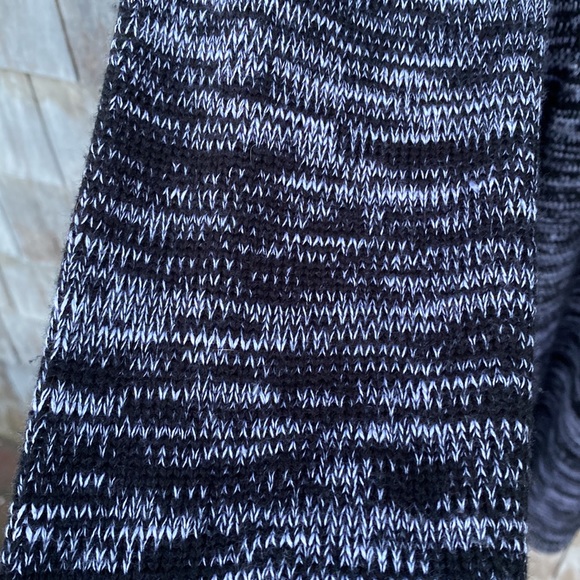 Calvin Klein medium weight knit dress - Picture 4 of 8